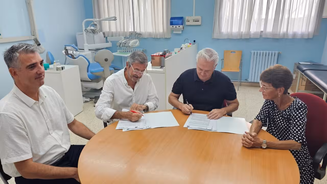 Firma Fundacion ADEMA y Joan 23