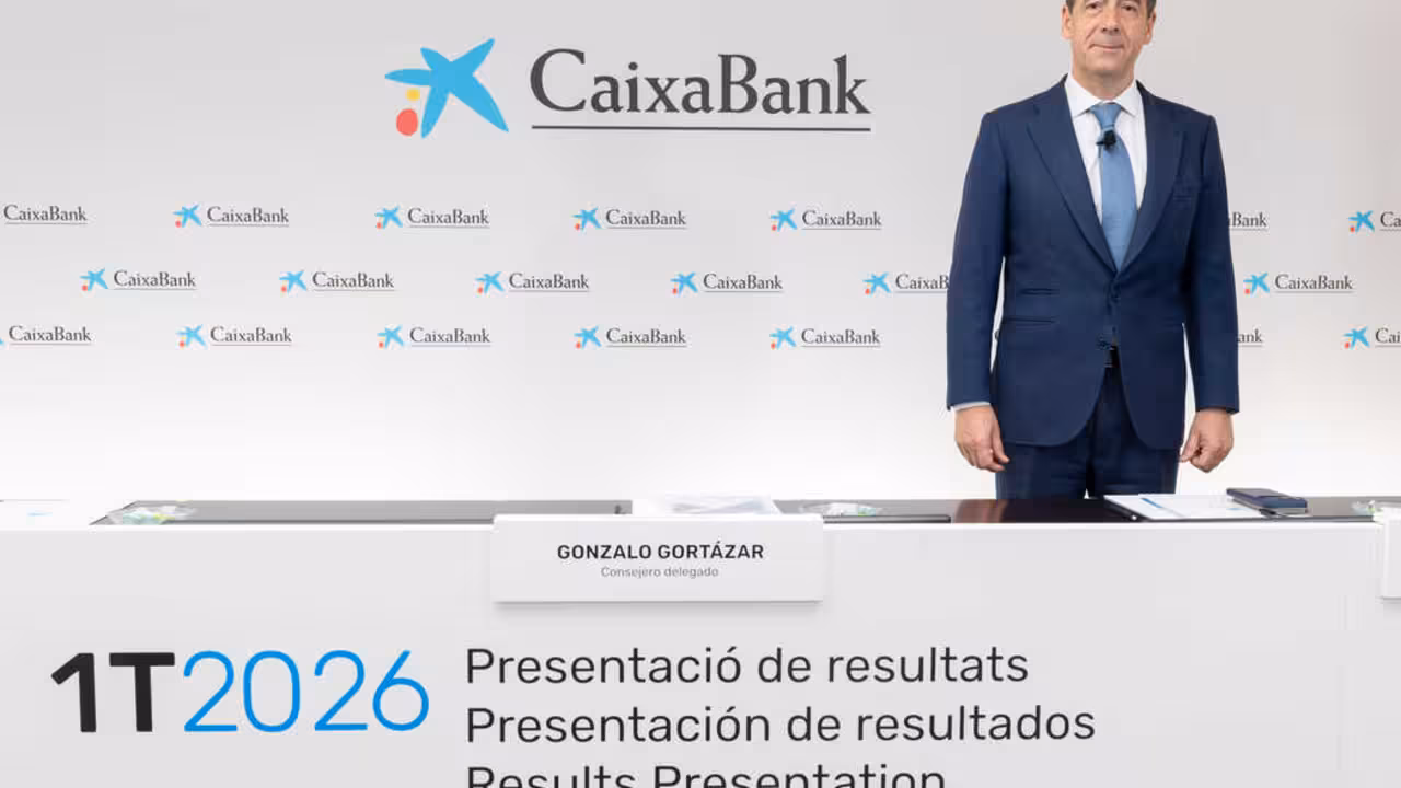 Foto 1 Gonzalo Gort&aacute;zar, presentaci&oacute;n de Resultados CaixaBank 1T 2026