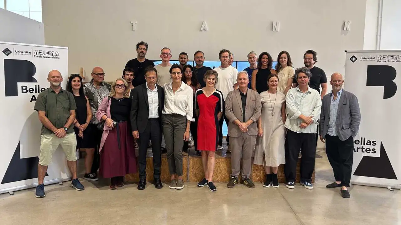 foto de familia de todas las universidades