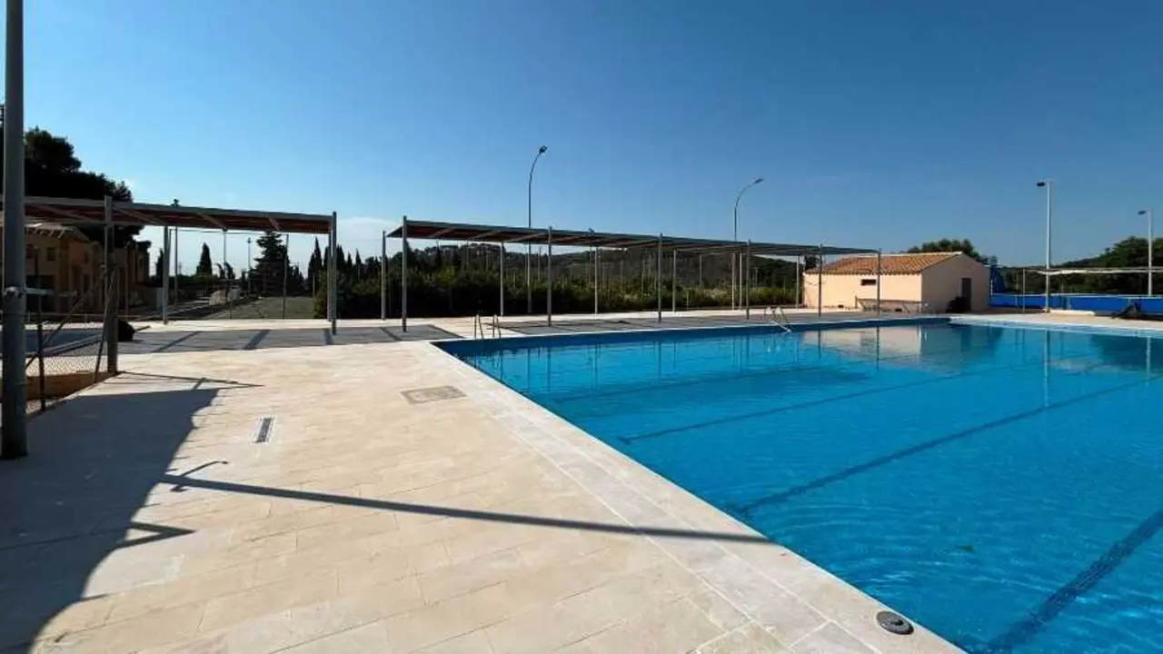 piscina alaro