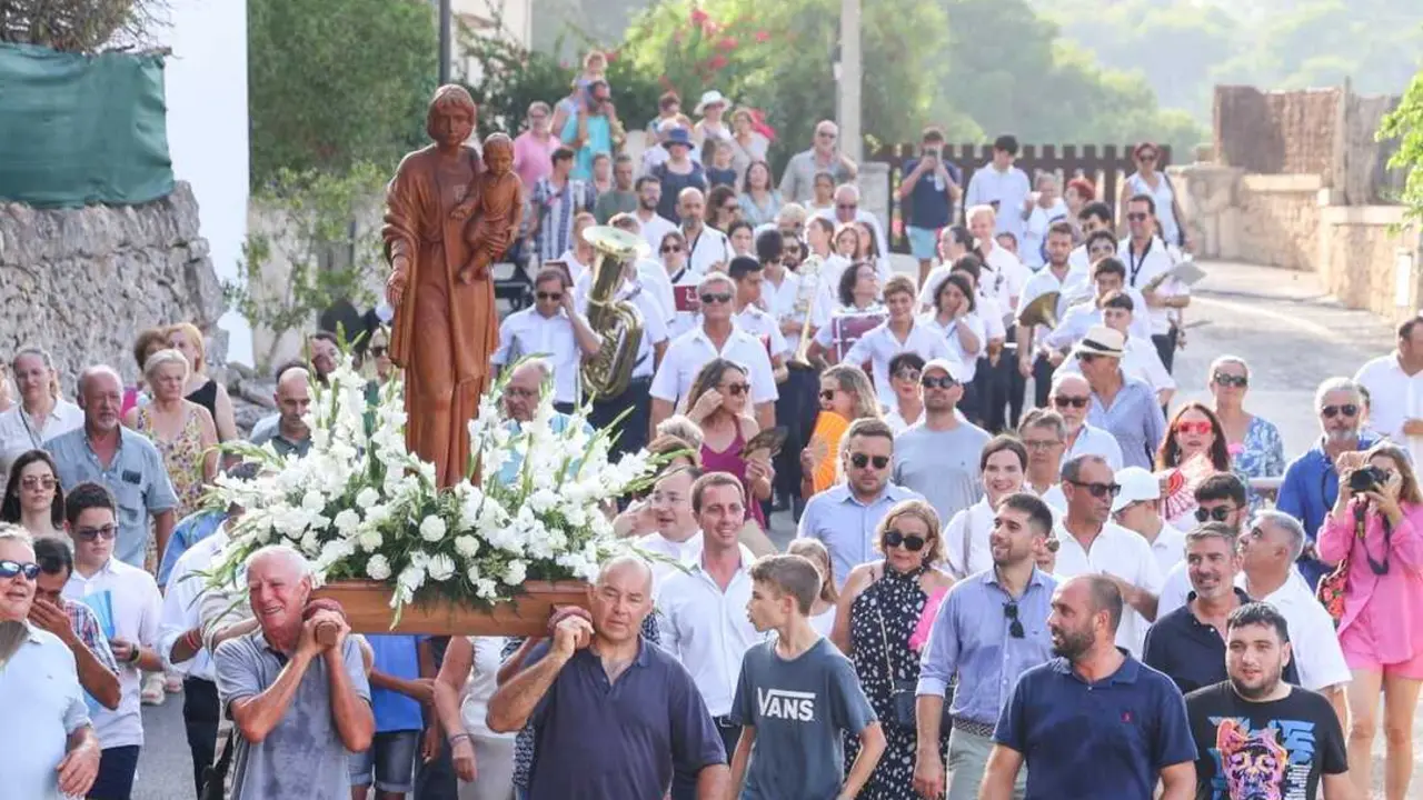 Procesi&oacute;n de la Virgen del Carmen en Cala Figuera.