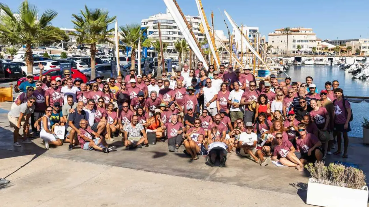 Regata Vela Latina