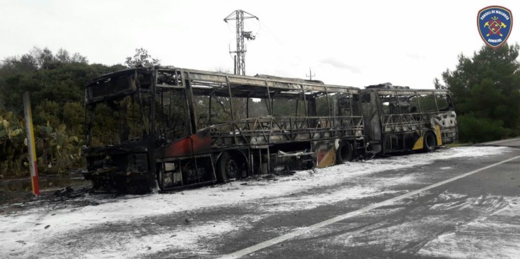 autobus incendiado tib