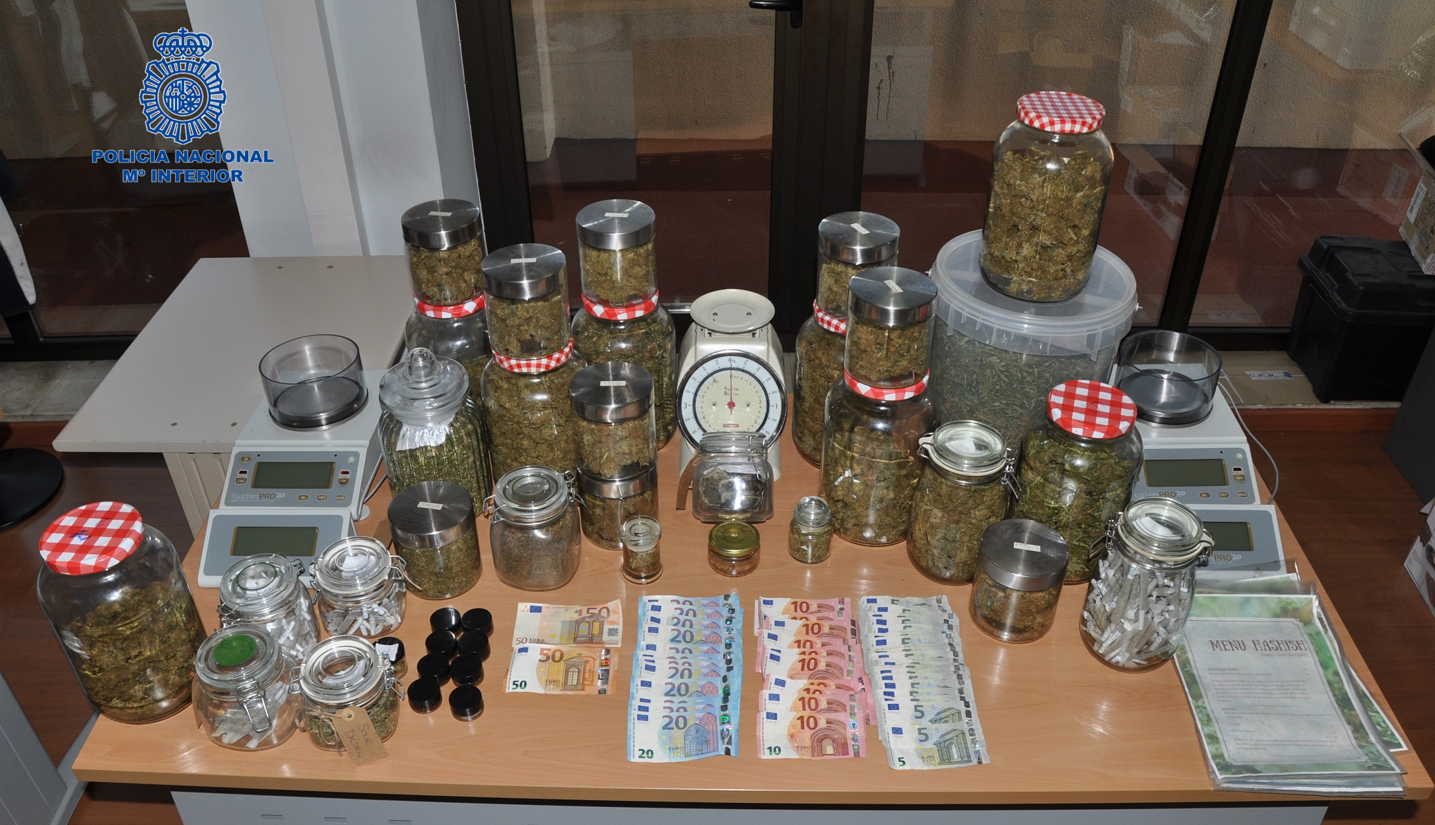 asociacion cannabis Pollença, Policia Nacional