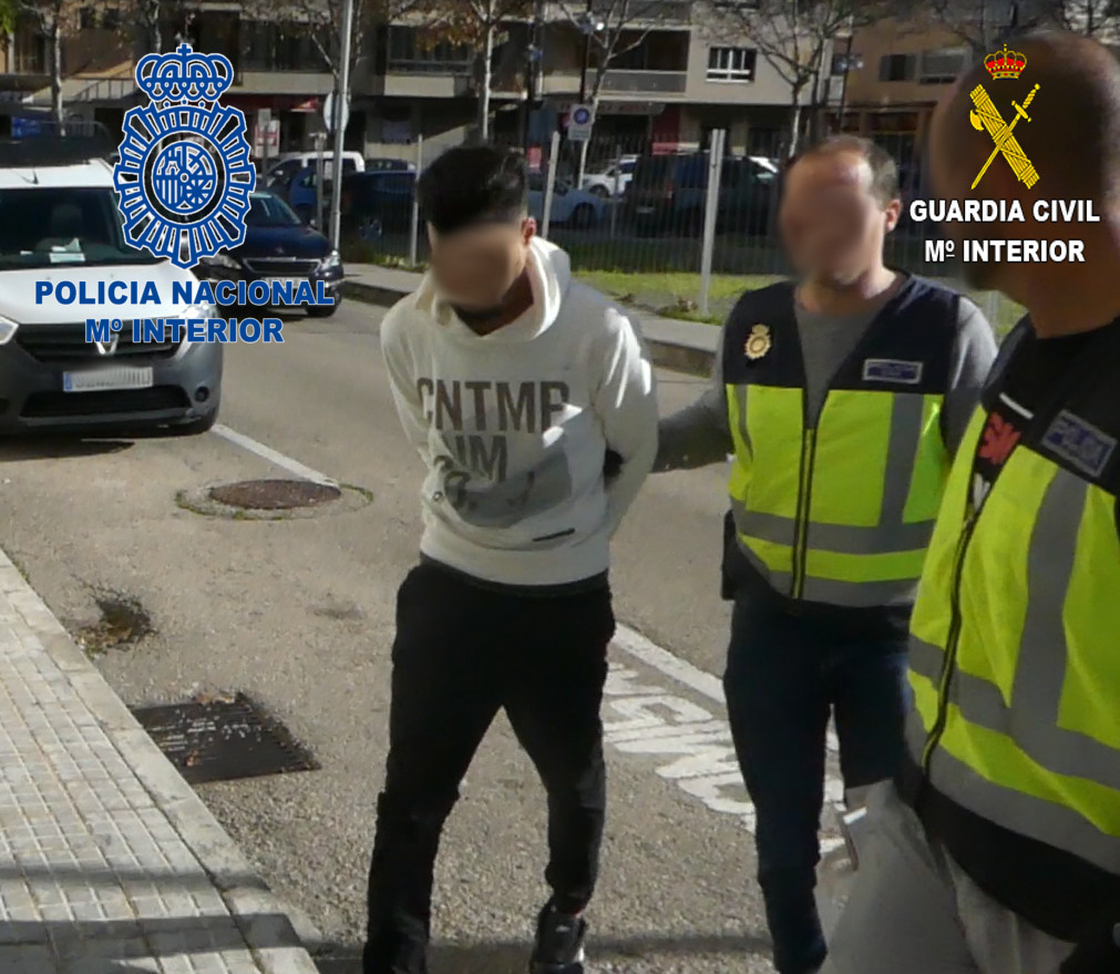 Detenidos intentar degollar compañero en Manacor