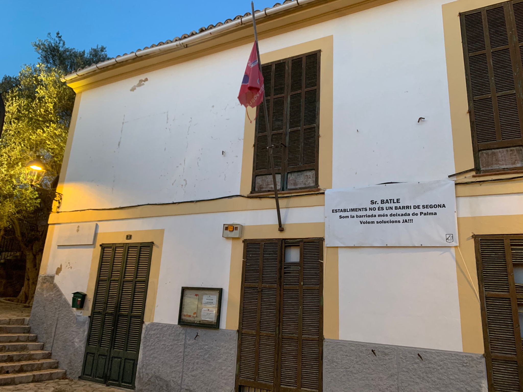 Quejas AVV Establiments