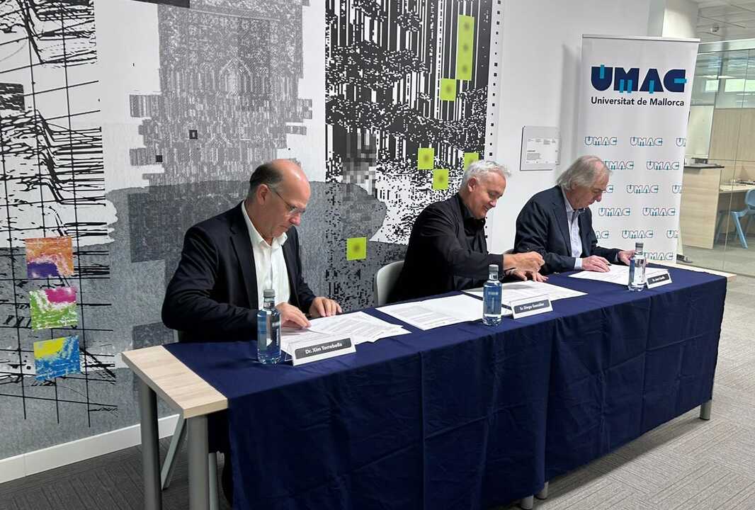 firma convenio hospitales  prensa
