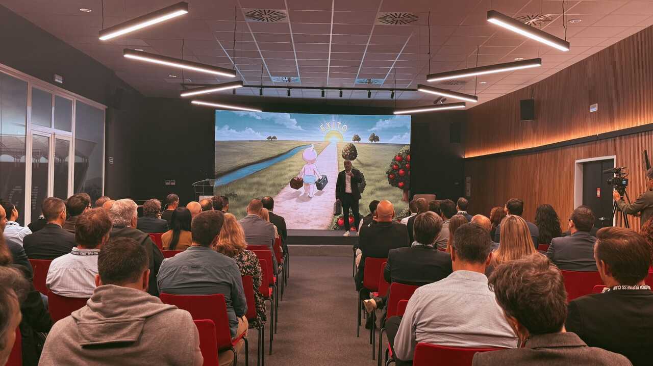 5872000079134004_zc_v1_1761899090181_bb2573a3_1023_40b4_8319_b3f6b20c3678