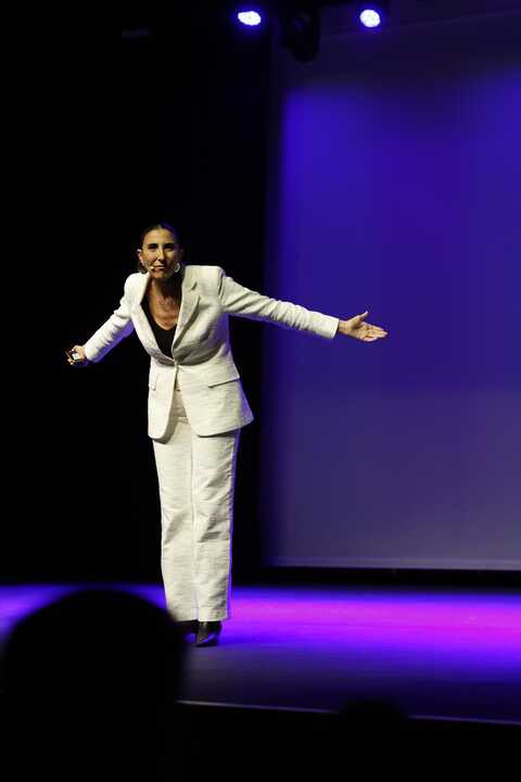 PHOTO-2025-11-22-16-30-00 (1)