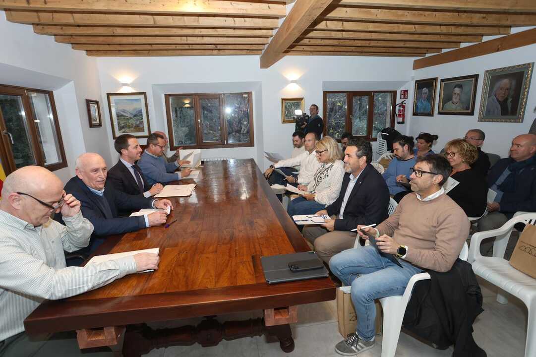 WhatsApp Image 2025-12-15 at 17.31.11 (1)