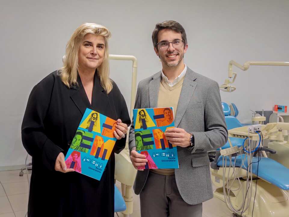 fotos firma convenio clínica humana 2