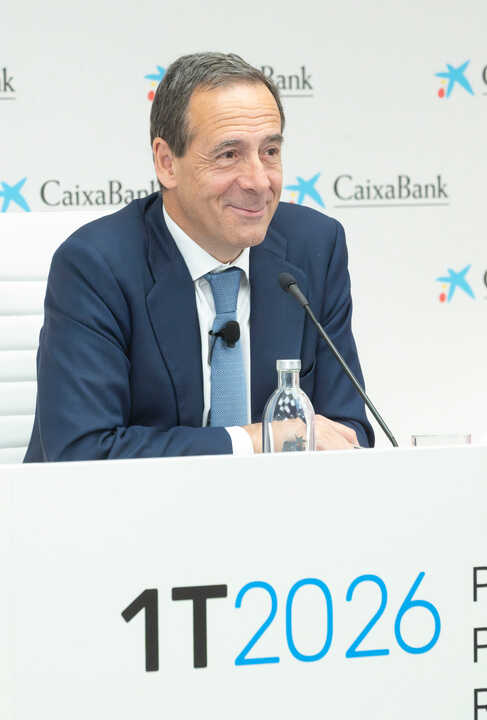 Foto 2 Gonzalo Gortázar, presentación de Resultados CaixaBank 1T 2026