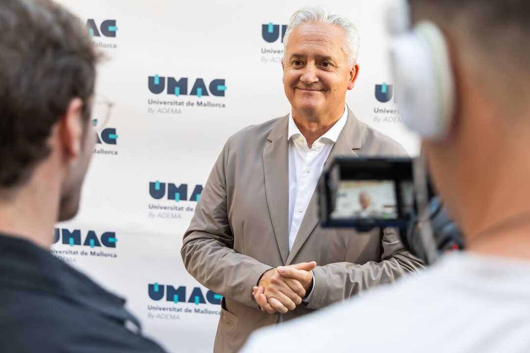 PHOTO-2026-04-30-21-49-32