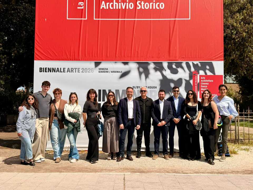 foto inauguración Bienal Venecia ADEMA