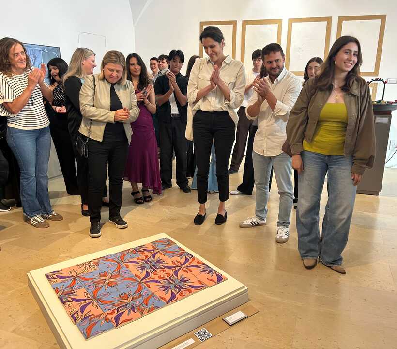 AUTORIDADES DURANTE LA EXPLICACIÓN ADEMA MUSEO MALLORCA