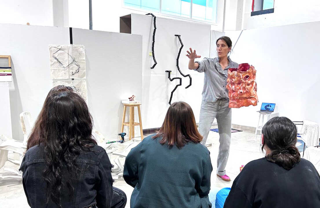 Preparación de la feria de ESTAMPA ADEMA BELLAS ARTES CON AMPARO SARD