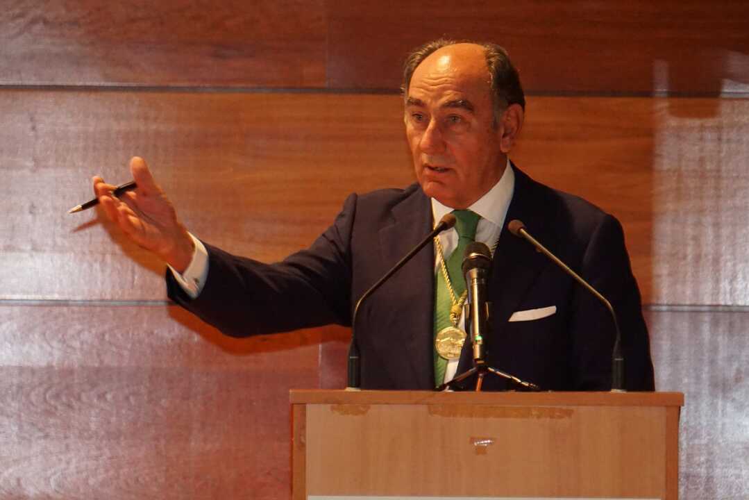 Ignacio Galán recibe la Medalla de Oro de los Cursos de la Granda