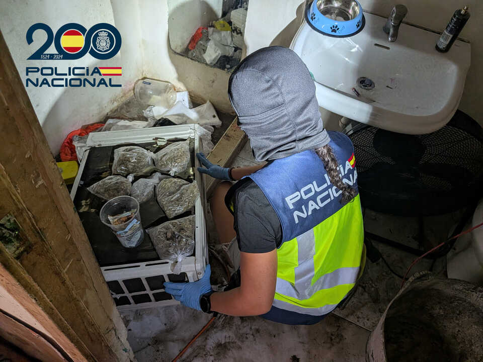 Tres detenidos en un ‘narcobúnker’ de La Soledad que vendía droga las 24 horas