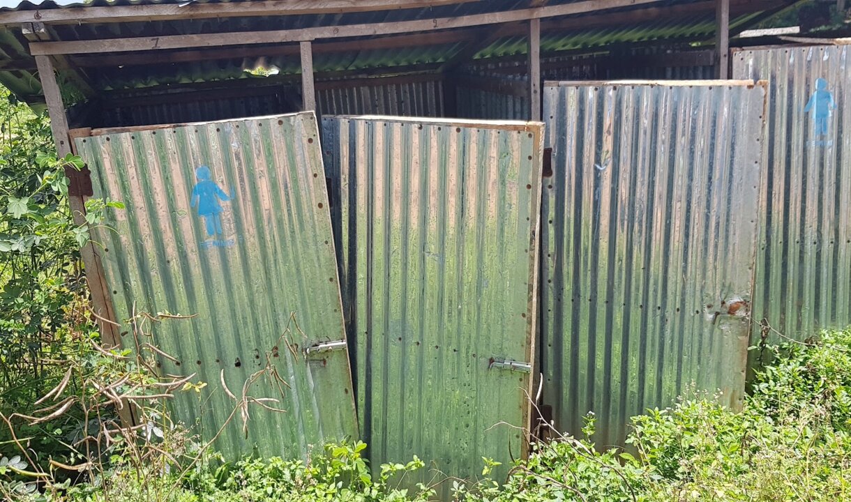 Farmasol Kivu_Estado de aseos antes de intervención