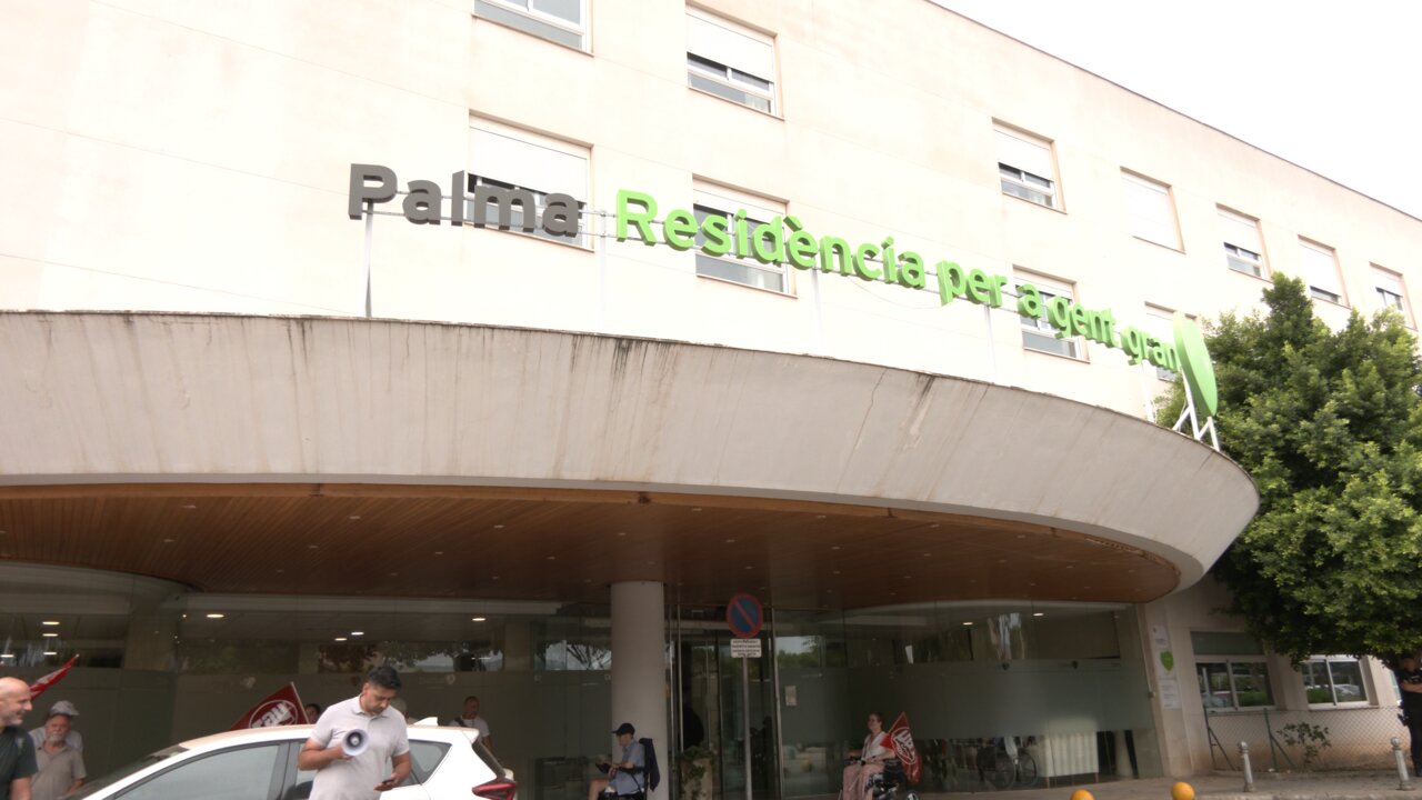 La plantilla de DomusVi Palma vuelve a protestar por la falta de personal